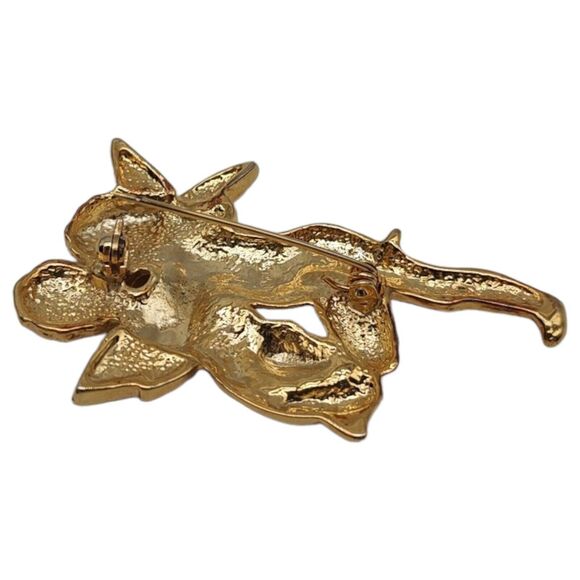 Kissing Angels Gold Tone Pin Sarah Coventry Frosted Strawberry Brooch with Ruby - Picture 10 of 14